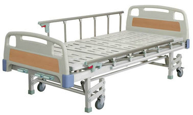 ISO は 3 不安定な多機能 ICU の医学のベッドが付いている忍耐強い病院用ベッドを承認しました
