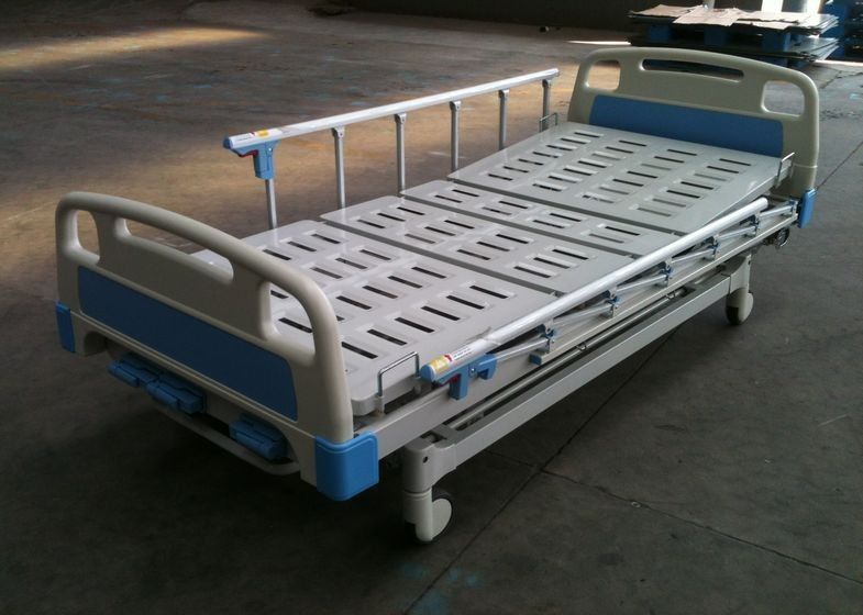 4 クランクの反 CPR 機能の錆によって扱われる手動病院 ICU のベッド