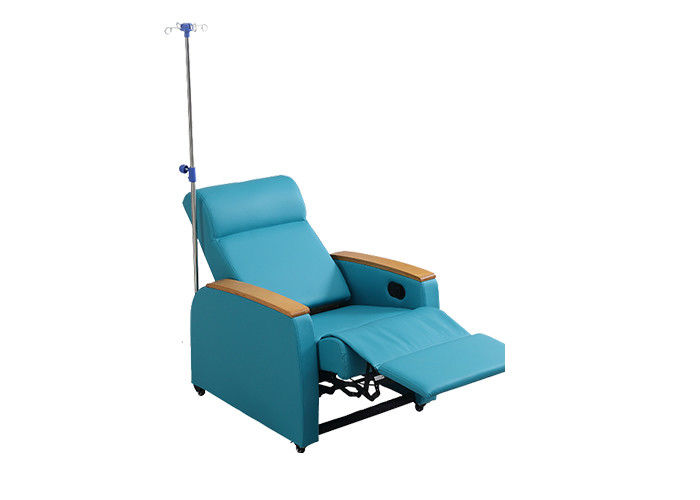 IV足車のポーランド人が付いている調節可能な手動透析のリクライニングチェアの椅子