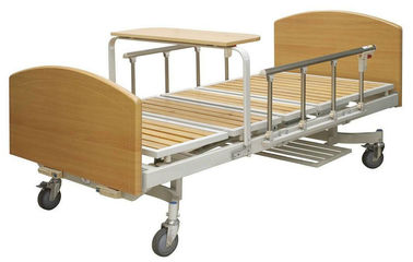 側面柵が付いている多機能の手動忍耐強い療養所のベッド